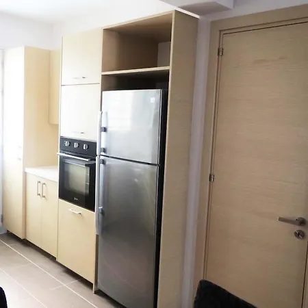Maisonette Kypria M2 아파트 *
