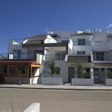 Maisonette Kypria M2 *